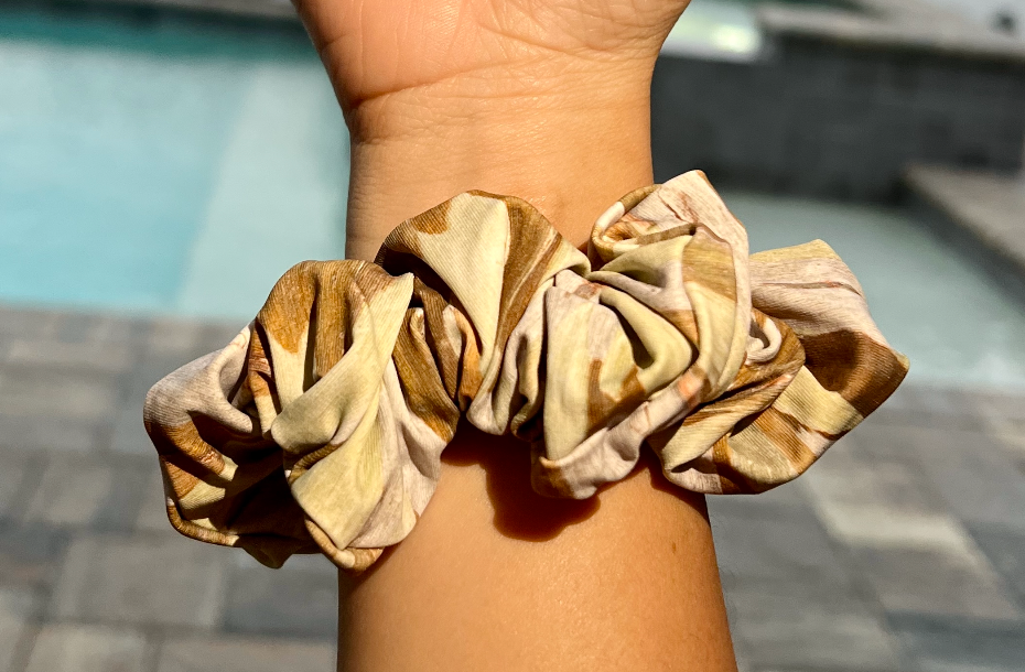 SAND DUNE Scrunchie